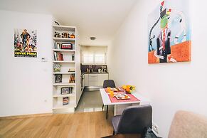 Modern 2bdr Apartment-cathedral View-best Location