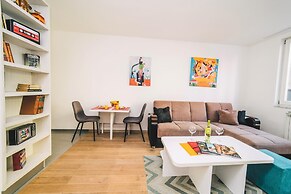 Modern 2bdr Apartment-cathedral View-best Location