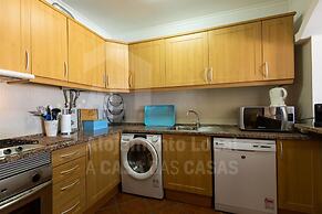 Sunset Apartment by Acasadascasas