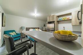 Turibana Plaza Suite 8