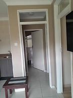Executive Apartment With 2 Beds Air-con and Kitchenette - 2073
