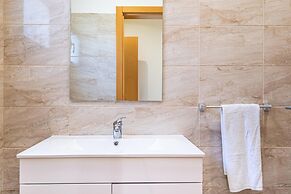 Canhas Residence II by Homie