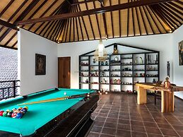 Villa Candi Kecil Empat