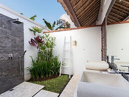 Villa Candi Kecil Empat