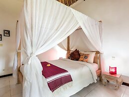 Villa Candi Kecil Empat