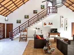 Villa Candi Kecil Empat