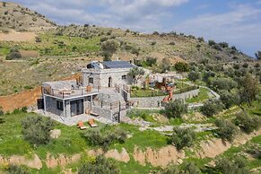 Elena Junior Deluxe Suite by Estia