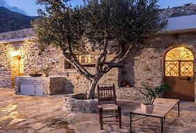 Elena Junior Deluxe Suite by Estia