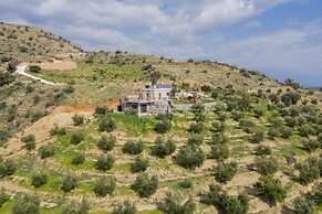 Elena Junior Deluxe Suite by Estia