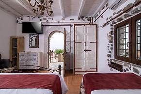 Giannios Traditional Superior Suite by Estia