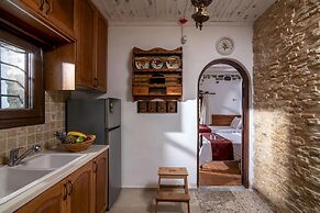 Giannios Traditional Superior Suite by Estia