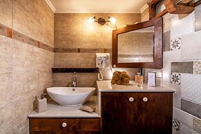 Giannios Traditional Superior Suite by Estia