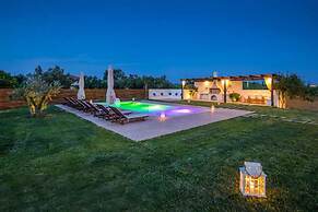 Luxury Villa Stagio With Private Swimming Pool