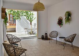 Eva Studios 10 in Agia Pelagia