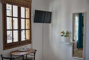 Eva Studios 10 in Agia Pelagia