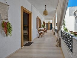 Eva Studios 10 in Agia Pelagia