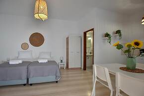 Eva Studios 10 in Agia Pelagia