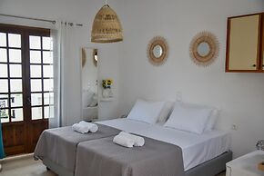 Eva Studios 10 in Agia Pelagia