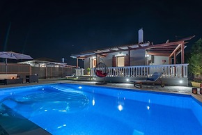 Villa Rose With Private Pool