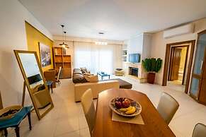 Heronissos Apartment