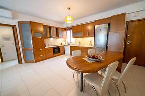 Heronissos Apartment