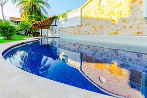 Spacious Villa With Beautiful Garden Sleeps 8