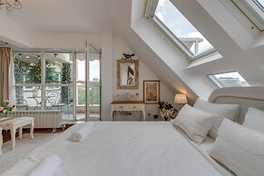 Luxury and Sunny Studio With a View in TOP Centre