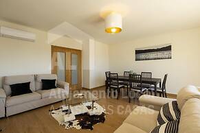 Belle Vue Apartment by Acasadascasas