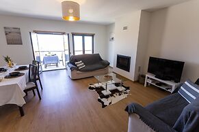 Belle Vue Apartment by Acasadascasas