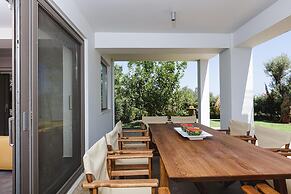 Villa Rizes Luxury in Maroulas