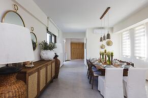 Villa Rizes Luxury in Maroulas