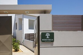 Villa Rizes Luxury in Maroulas