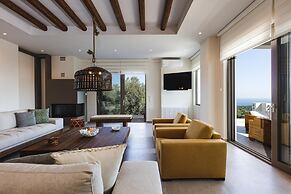 Villa Rizes Luxury in Maroulas