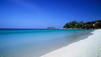 A714 Rooftop Pool Gym Parking 900m From Kata Beach