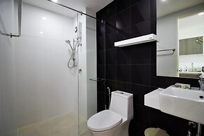 A714 Rooftop Pool Gym Parking 900m From Kata Beach