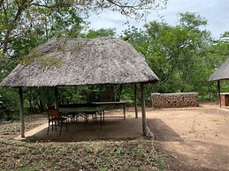 Bungalow 2 on This World Renowned Eco Site 40 Minutes From Vic Falls F