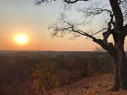 Bungalow 2 on This World Renowned Eco Site 40 Minutes From Vic Falls F