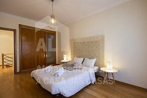 Villa Belavista by Acasadascasas