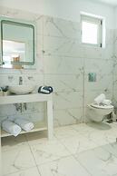 Villa Prima - With Private Heated Pool