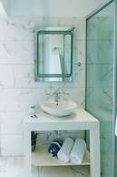 Villa Prima - With Private Heated Pool