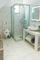 Villa Prima - With Private Heated Pool