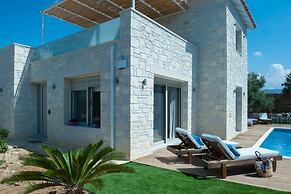 Villa Prima - With Private Heated Pool