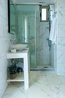 Villa Prima - With Private Heated Pool