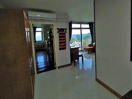 9B Spacious sea View Apartment Karon Beach Front