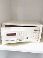 9B Spacious sea View Apartment Karon Beach Front