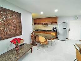 9B Spacious sea View Apartment Karon Beach Front