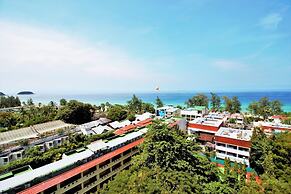 9B Spacious sea View Apartment Karon Beach Front