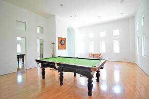 9B Spacious sea View Apartment Karon Beach Front