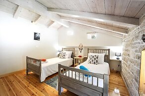 Leonora House With Private Pool Close to Gaios