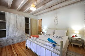 Leonora House With Private Pool Close to Gaios